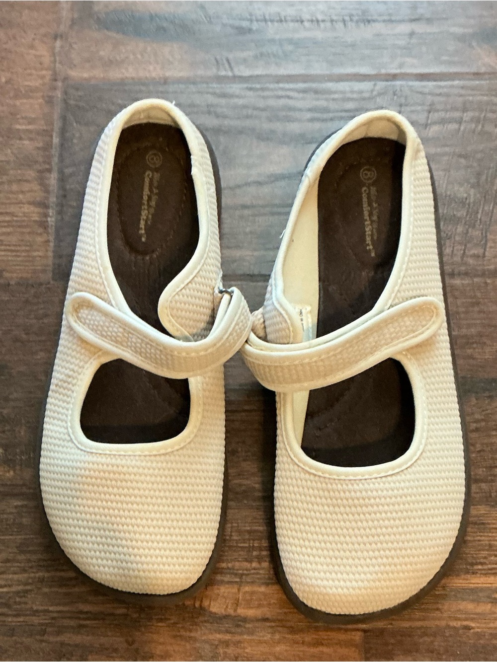 Jaclyn Smith Comfort Smart Lydia Mary Jane Flats Women’s Size 8 Cream GUC